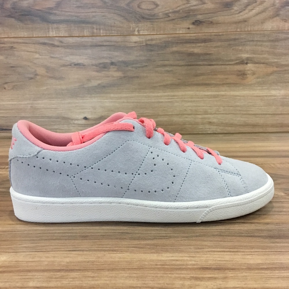 Nike Tennis Classic Premium Gray/Pink Shoes New size 6Y—fits a women’s size 8